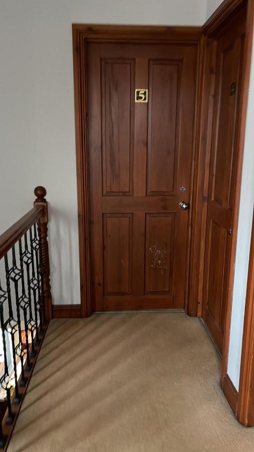 Shared House On Southmead *